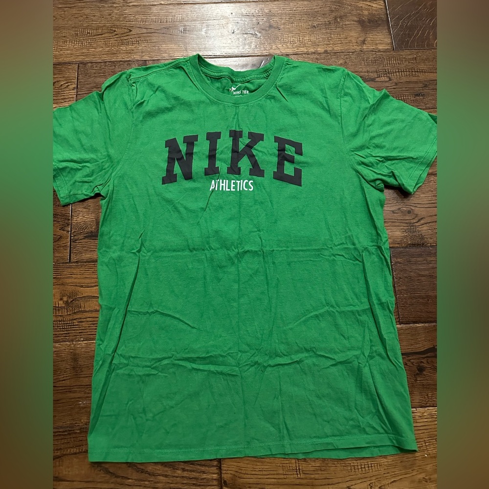 Nike T-shirt